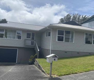 Bright and Airy - Photo 2