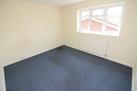 School House, Manor Drive North, New Malden - Photo 4