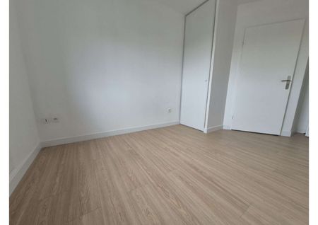Location Appartement 2 pièces 39m² BETHUNE 62400 - Photo 3