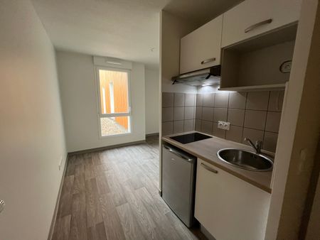 Location Appartement 1 pièce 17m² FRANQUEVILLE ST PIERRE 76520 - Photo 5