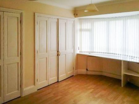 4 bedroom detached house to rent - Photo 5