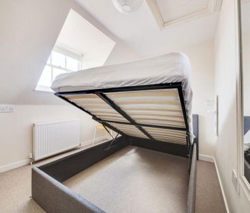 5 bedroom flat to rent - Photo 4