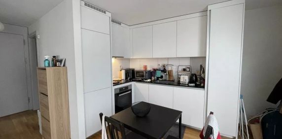 En plein centre - Photo 2