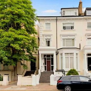 Belsize Avenue, Belsize, NW3 - Photo 2