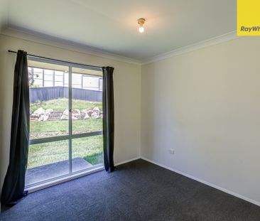 35 James Cagney Close, Parkwood QLD 4214 - House For Rent | Domain - Photo 4