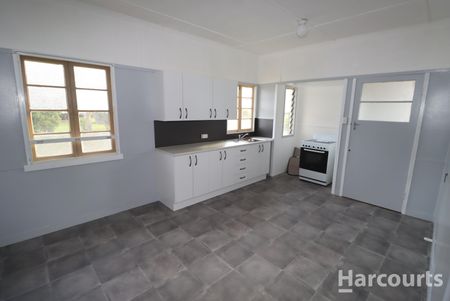 Quiet Country Living with Town Water - Photo 4