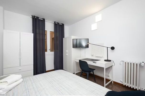 Passeig de Sant Joan, Barcelona, Catalonia 08010 - Photo 1