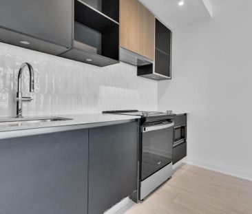 For Lease - 395 Dundas Street Unit# LPH01, Oakville, Ontario - Photo 4