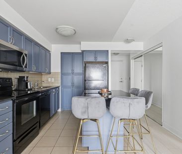 330 Burnhamthorpe Road West - Photo 6