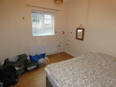 Apt 3 367, Beersbridge Road - Photo 3