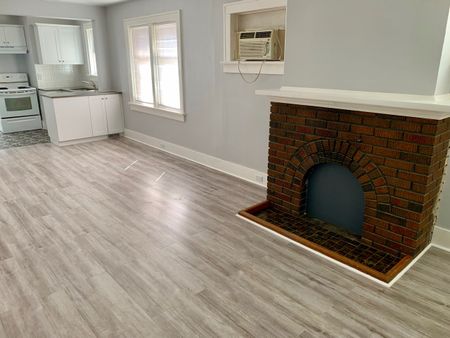 1563 ATHOL - Photo 2