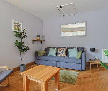 Addison Court - Photo 4