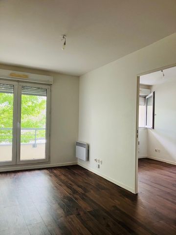 T2- Quartier Voltaire 27m2 avec balcon et parking – Place du 30 Octobre - Photo 4