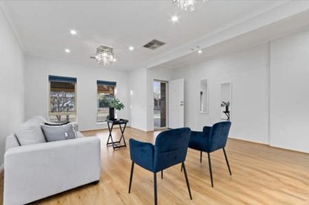 “4 Bedroom House Next to Highland Shopping Centre !!!” - Photo 5