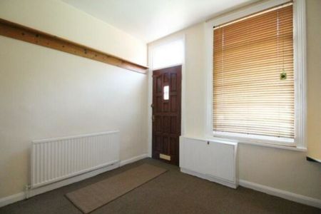 2 bed Mid Terraced House for Rent - Photo 3