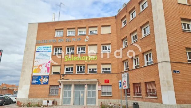 Piso de alquiler en De San Aquilino, Almenara -Ventilla - Photo 1