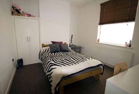 5 bedroom house to rent - Photo 3