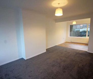 Moorside Road, Tottington, BL8 - Photo 1