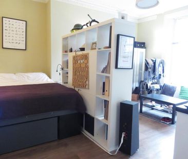 Studio to rent - Photo 1