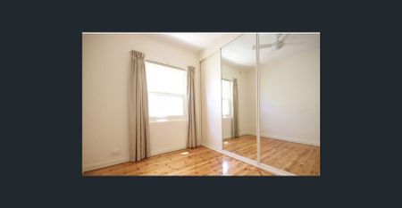 Large 730m2, close to parks, transport and shopping precincts - Photo 2