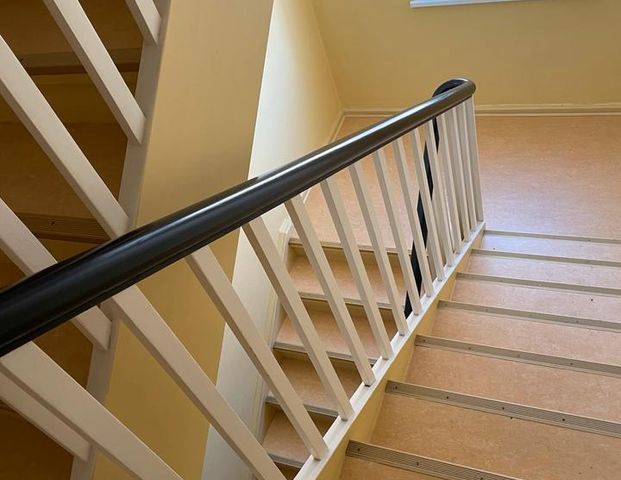 Zweizimmerwohnung möbliert mit Garten - Foto 1