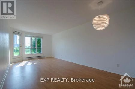 UNIT 105 - 550 CAMBRIDGE STREET - Photo 2