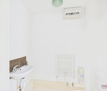 2 bedroom detached house to rent - Photo 5