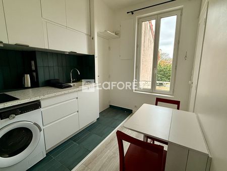 Apartment - Photo 2