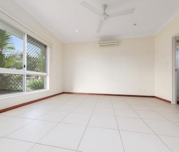 31 Mcaulay Street - Photo 2