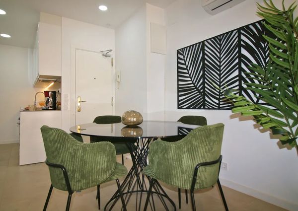 Carrer de las Navas de Tolosa, Barcelona, Catalonia 08026