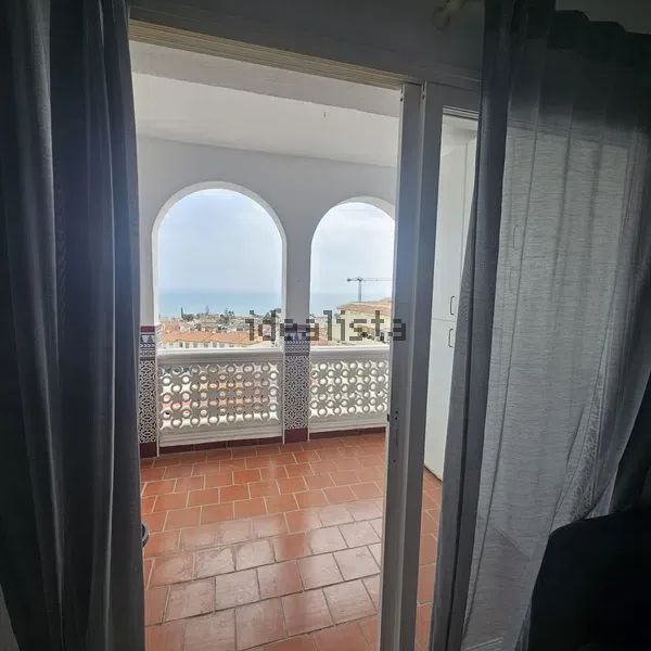 Alquiler de piso en Calle Julio Romero de Torres, 1 - Photo 1