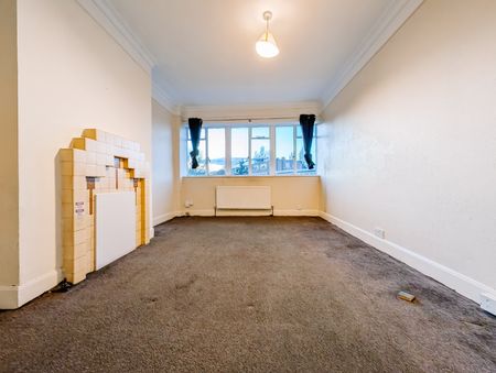 1 Bed Flat, Hanger Green, W5 - Photo 2