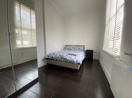 2 bedroom flat to rent - Photo 3