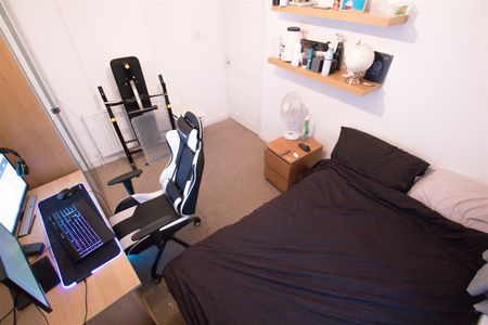 3 bedroom terraced house to rent - Photo 5