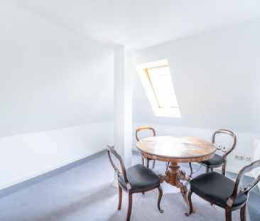 Repräsentative Dachgeschoss Büroeinheit in historischer Villa im We... - Foto 3