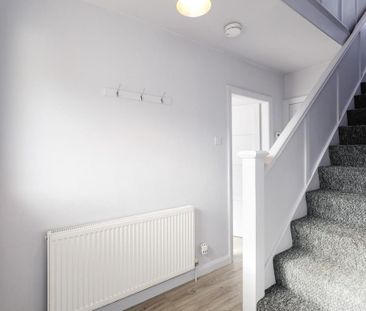 3 bedroom detached house to rent - Photo 4