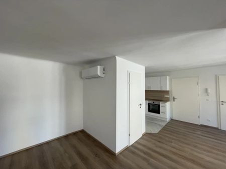 Traumhafte 2 Zimmer Dachgeschoßwohnung - Erstbezug nach Komplettsanierung - Photo 4
