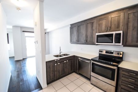 For Lease - 15 Hoffman Lane, Hamilton, Ontario - Photo 4