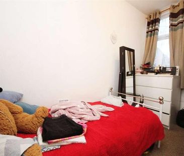 Francis Road, London, E10 - Photo 3