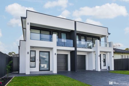 Modern 5 Bedroom Duplex - Photo 4