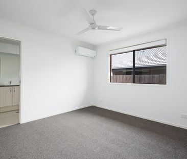 2/7 Sapphire Cres, Redbank Plains QLD 4301 - House For Rent | Domain - Photo 2