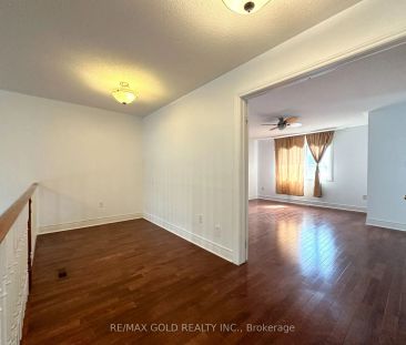 Detached Home For Lease | W9053645 - Photo 4
