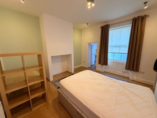 Fitzwilliam Street, Huddersfield, HD1 - Photo 1