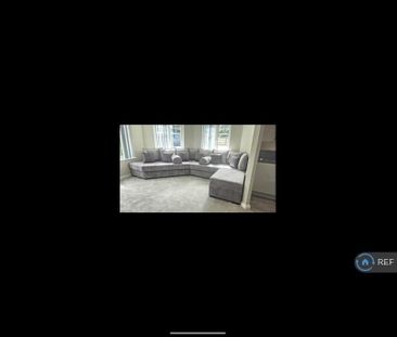 2 bedroom penthouse to rent - Photo 2