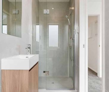 Fantastic Townhouse - Photo 4