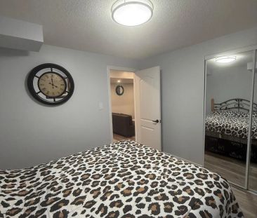 492 Downes Jackson Heights #Bsmt - Photo 6