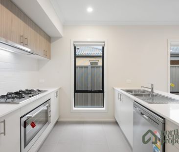 Easy Living in a Well-Connected Clyde Location - Photo 2