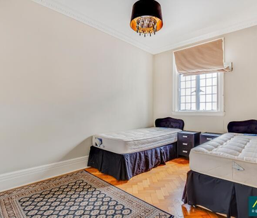 3 bedroom flat to rent - Photo 6