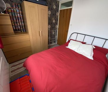 Chequers Court - Photo 5