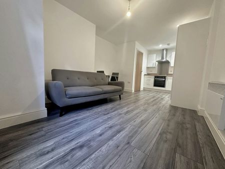 Apartment to rent on - Photo 3